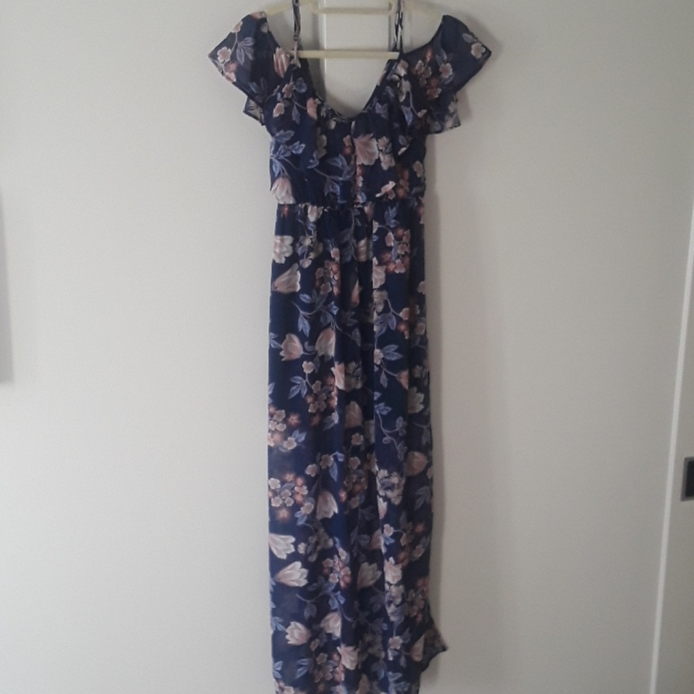 Francesca's Off-Shoulder Maxi Dress - Size M